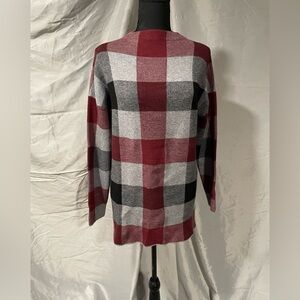 Tahari Checkered Plaid Sweater - Red, Gray, Black